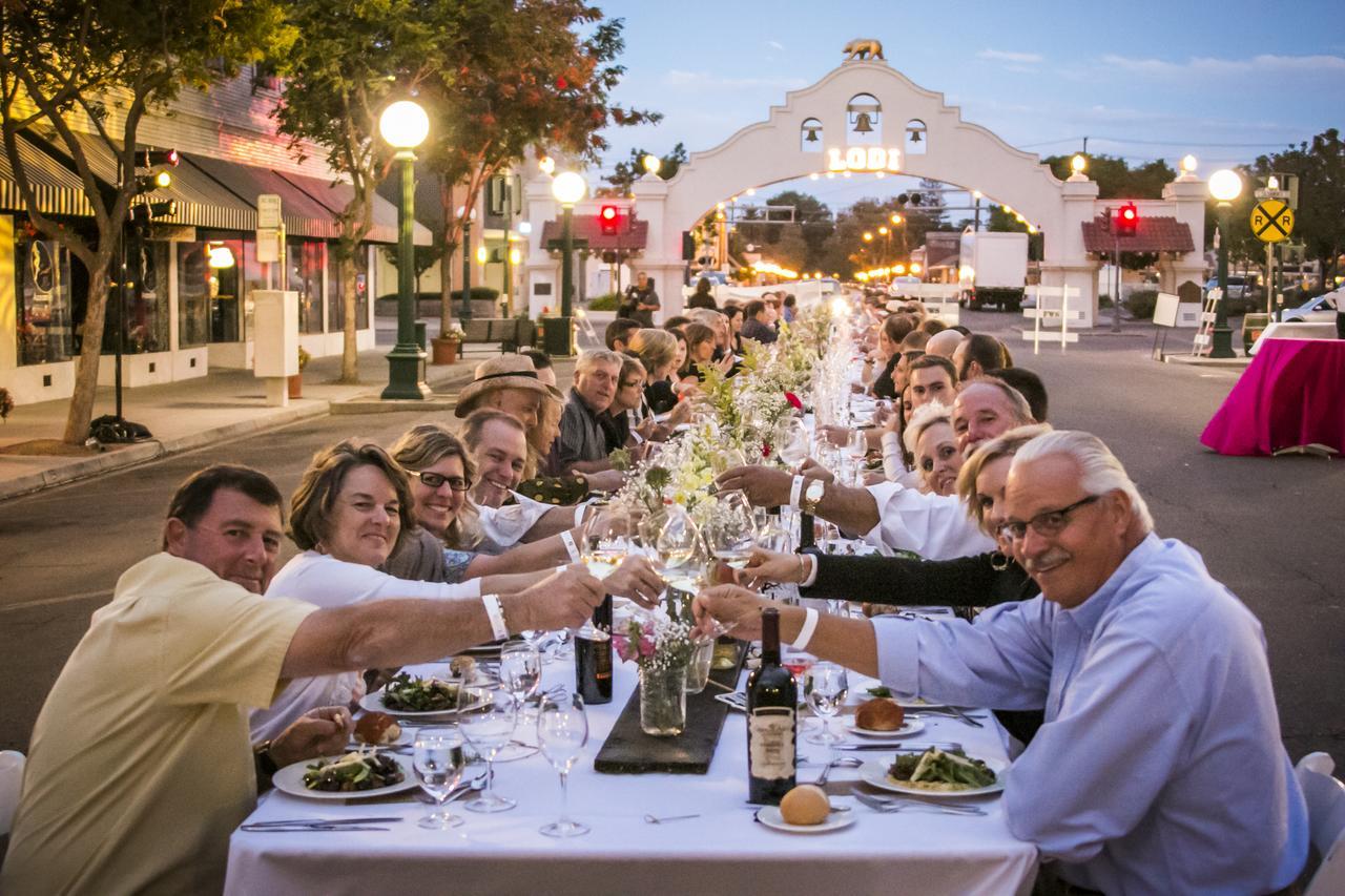 Bordeaux Inn Lodi Eksteriør billede